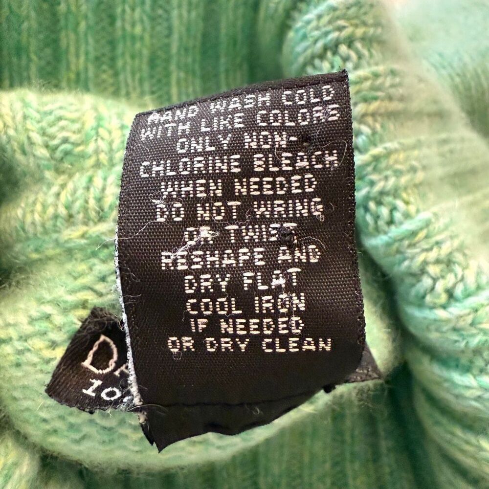 Daniel Bishop Light Green Cashmere Turtleneck Sweater Sz S Preppy, Collegiate - Picture 12 of 12
